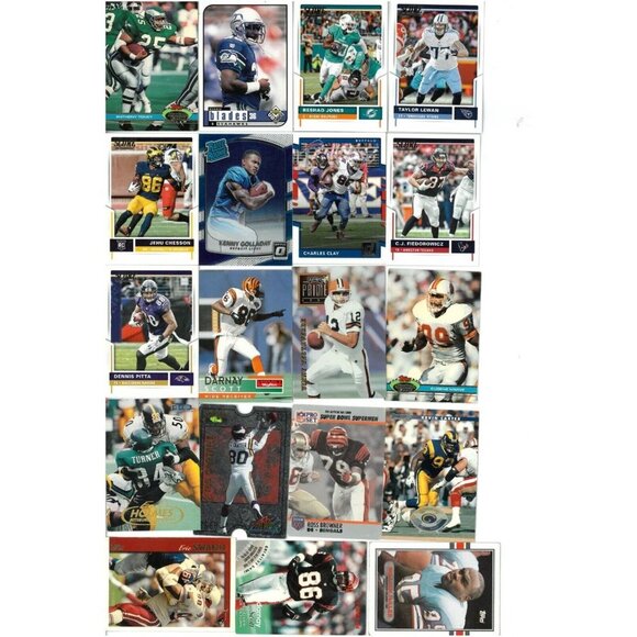 Lot of Sports Cards (450). Hockey, Baseball, NFL, WWE. Perfect for collectors! - Picture 9 of 16